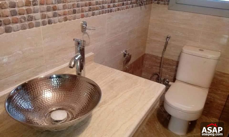 Duplex for Rent in Village Avenue Duplex for Rent in Village Avenue