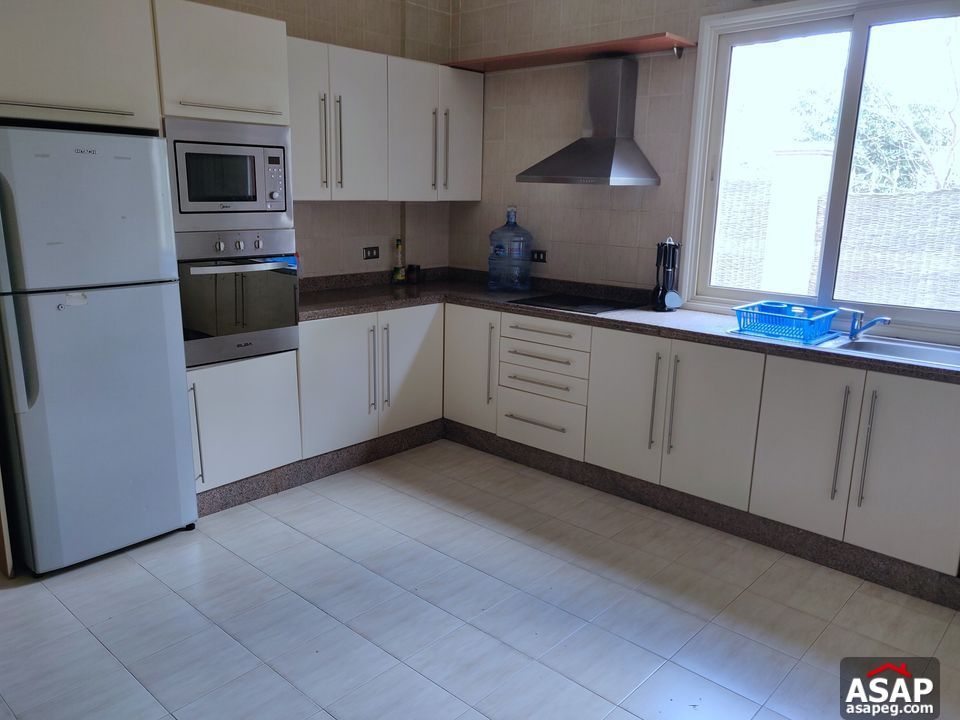 Twin House for Rent in the Villa Compound