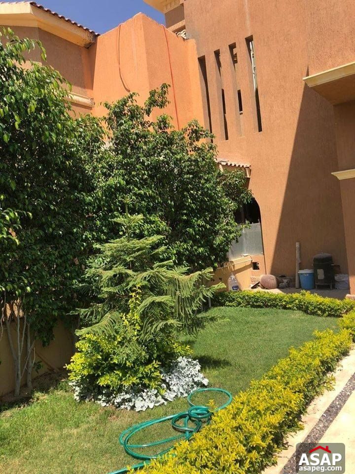 For Rent Twin House in Les Rois Compound