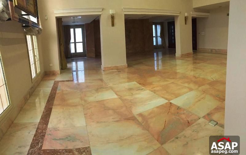 Villa with Private Pool in West Golf for Rent Villa with Private Pool in West Golf for Rent