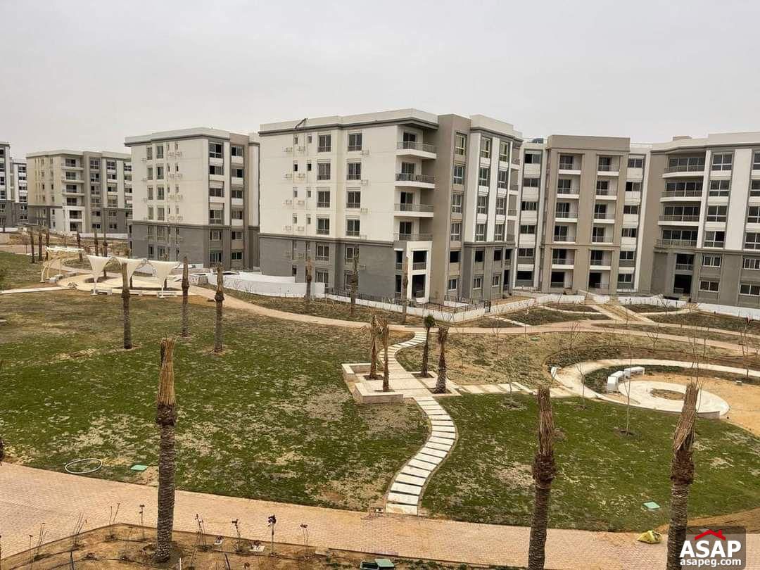 Apartment for Sale in Hyde Park Compound Apartment for Sale in Hyde Park Compound