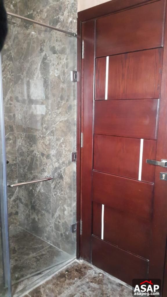 Stand Alone with Swimming Pool for Rent in Hyde Park Stand Alone with Swimming Pool for Rent in Hyde Park