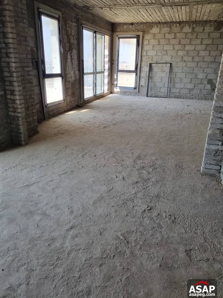 Triplex for Sale in Eastown Compound Triplex for Sale in Eastown Compound