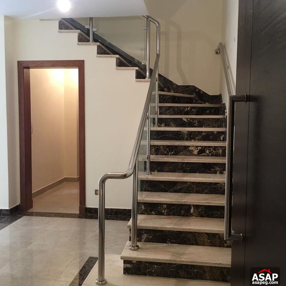 Duplex with Garden in Eastown for Rent