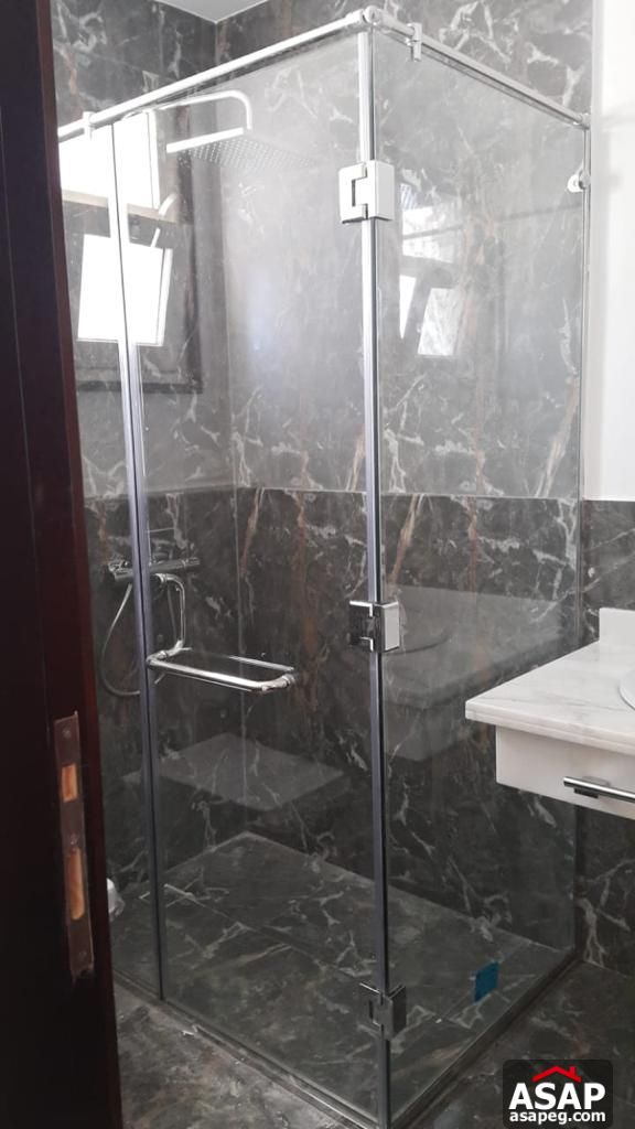 Stand Alone with Swimming Pool for Rent in Hyde Park Stand Alone with Swimming Pool for Rent in Hyde Park