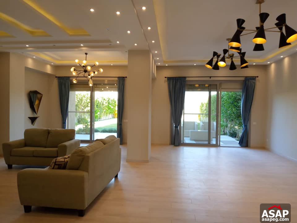 Twin House with Lake View for Sale in Palm Hills Golf View