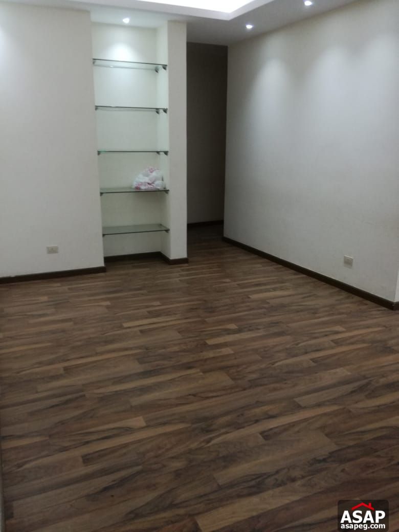 Apartment for rent in Shouyfat compound New Cairo