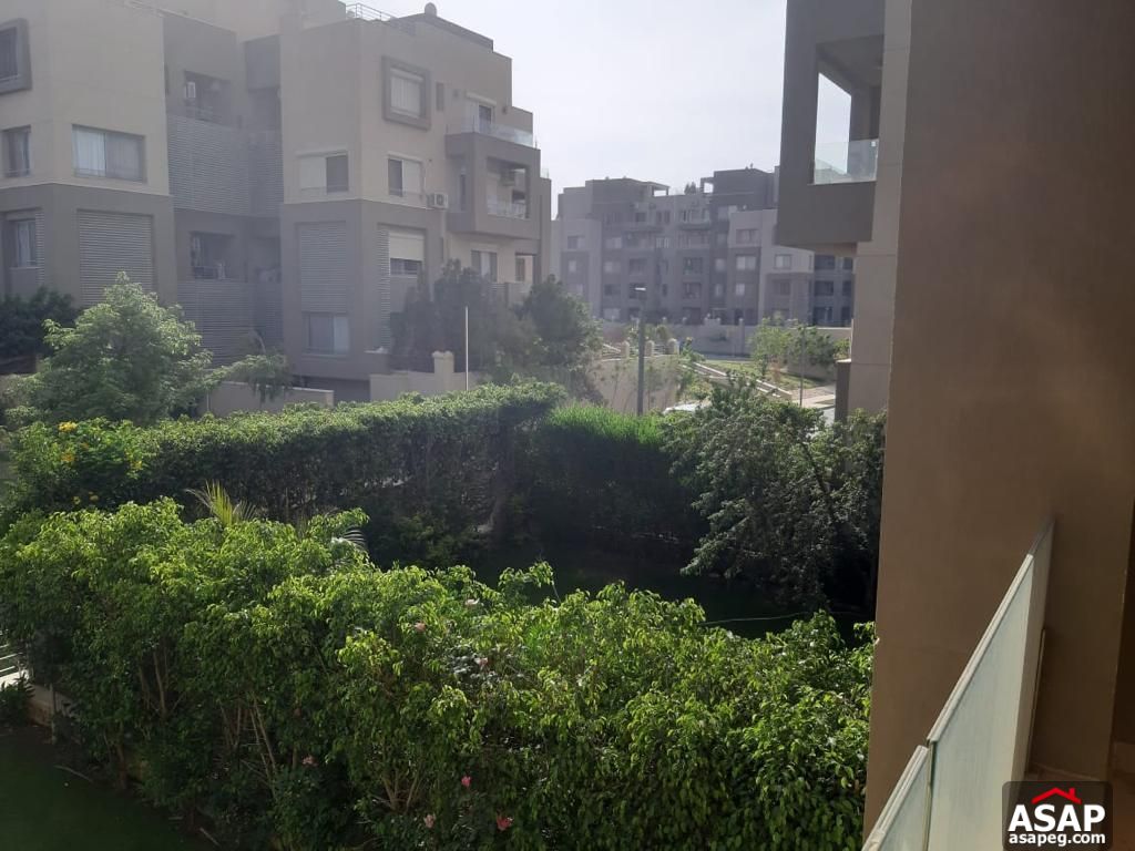 Apartment for Rent in Village Gate Compound