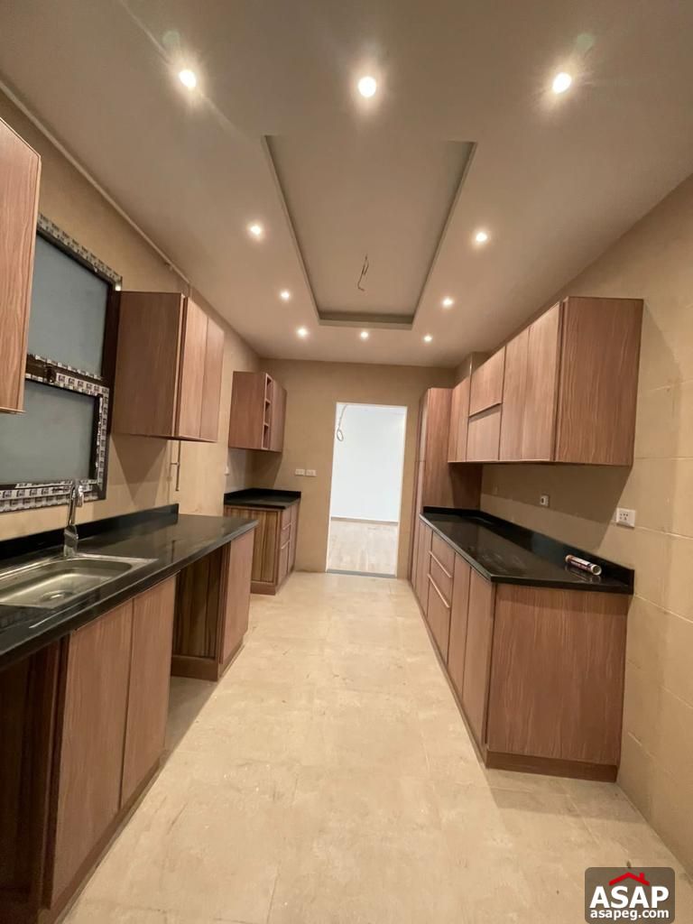 Apartment with Garden for Rent in Eastown Apartment with Garden for Rent in Eastown