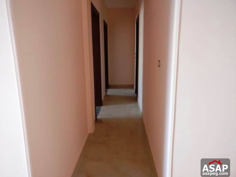 Apartment for Rent with Park View in Eastown Apartment for Rent with Park View in Eastown