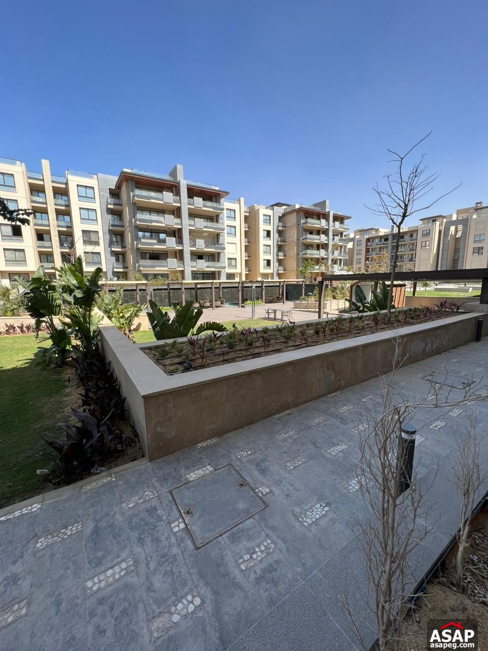 Ground Floor for Sale in Azad Compound