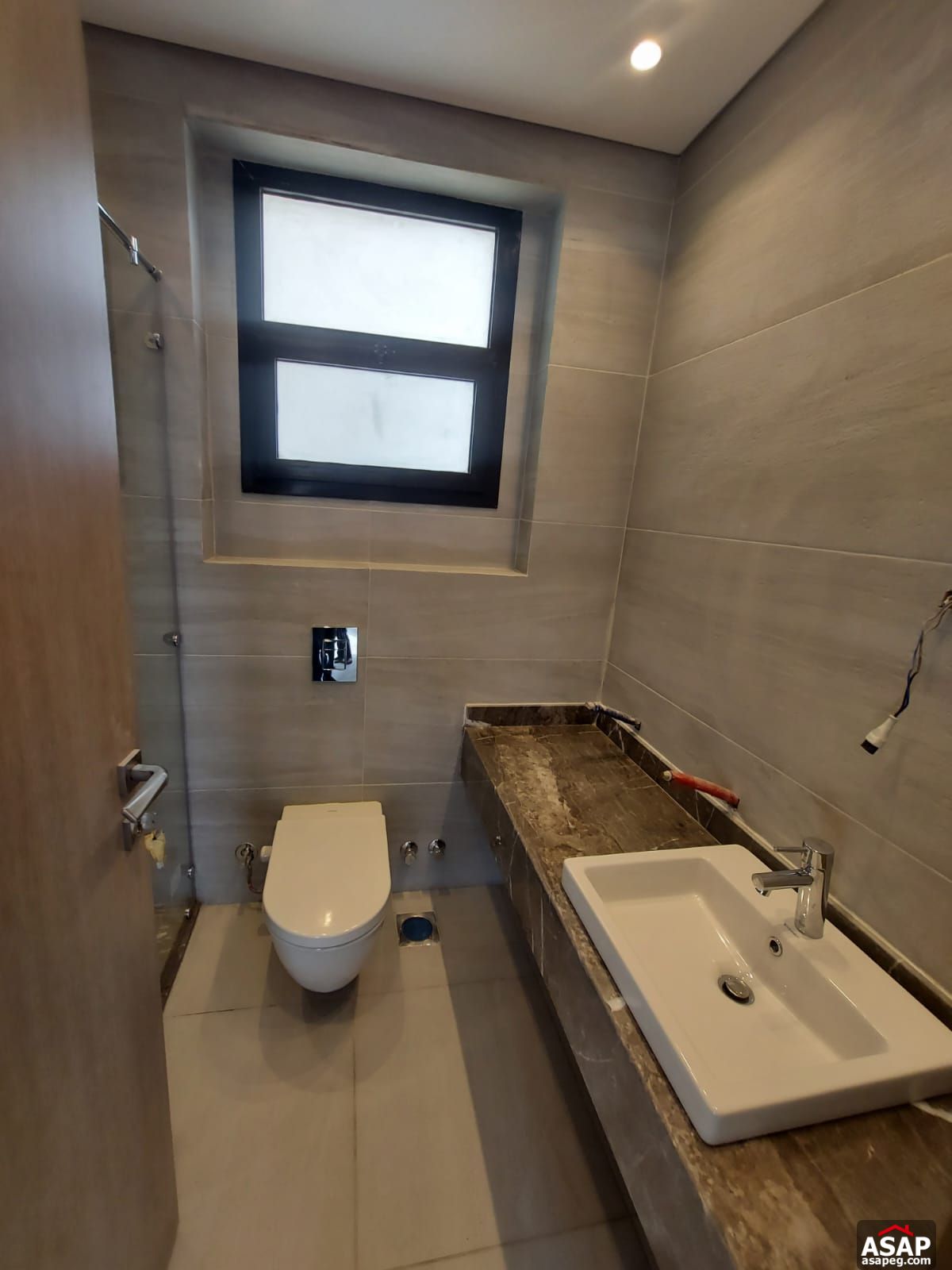 Triplex with Roof for Rent in Eastown Sodic