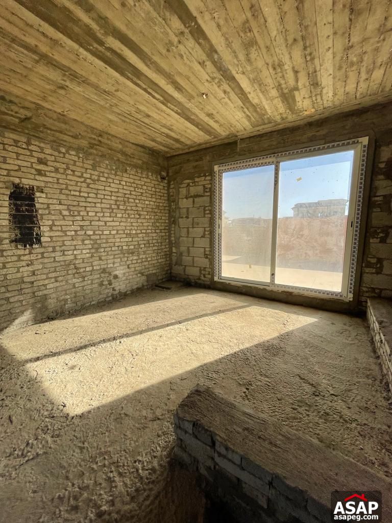 Villa for Sale in Mivida Emaar