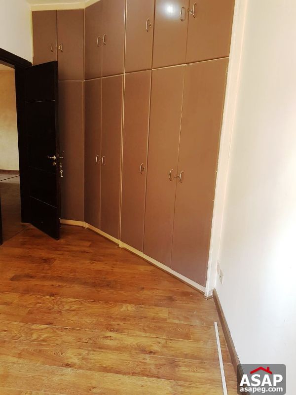 Apartment for Rent in West Arabella Apartment for Rent in West Arabella