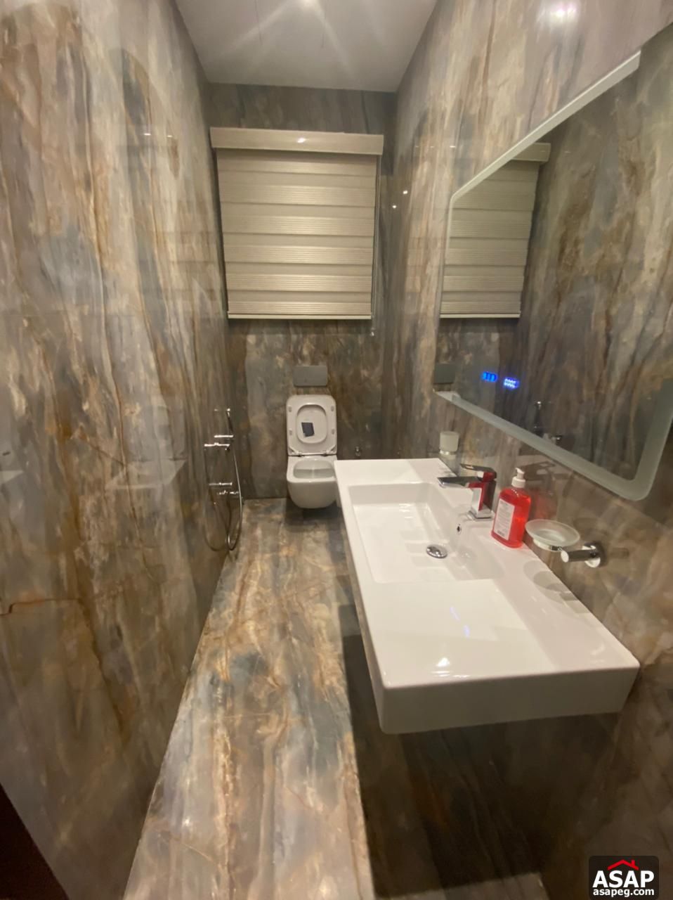 Ground Floor for Rent in the WaterWay