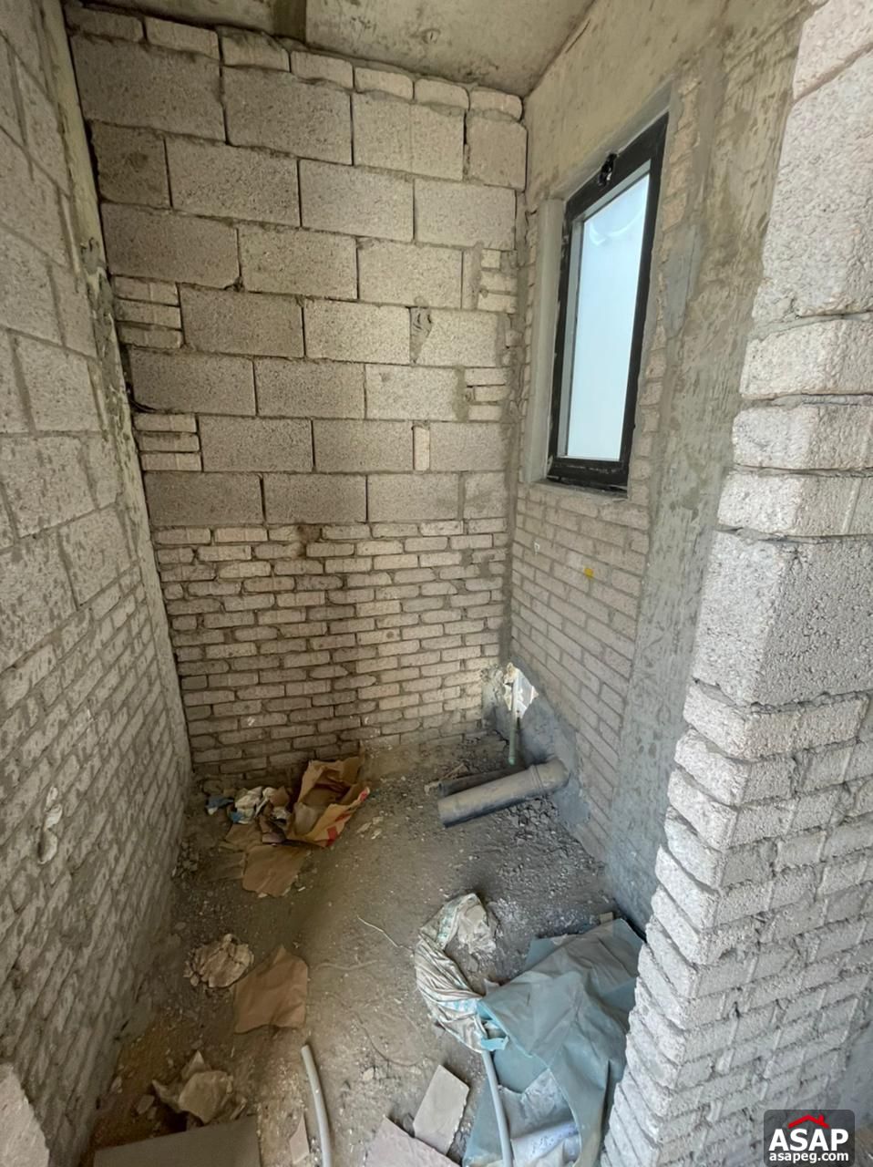 Penthouse with Pool for Sale in Lake View Residence Penthouse with Pool for Sale in Lake View Residence