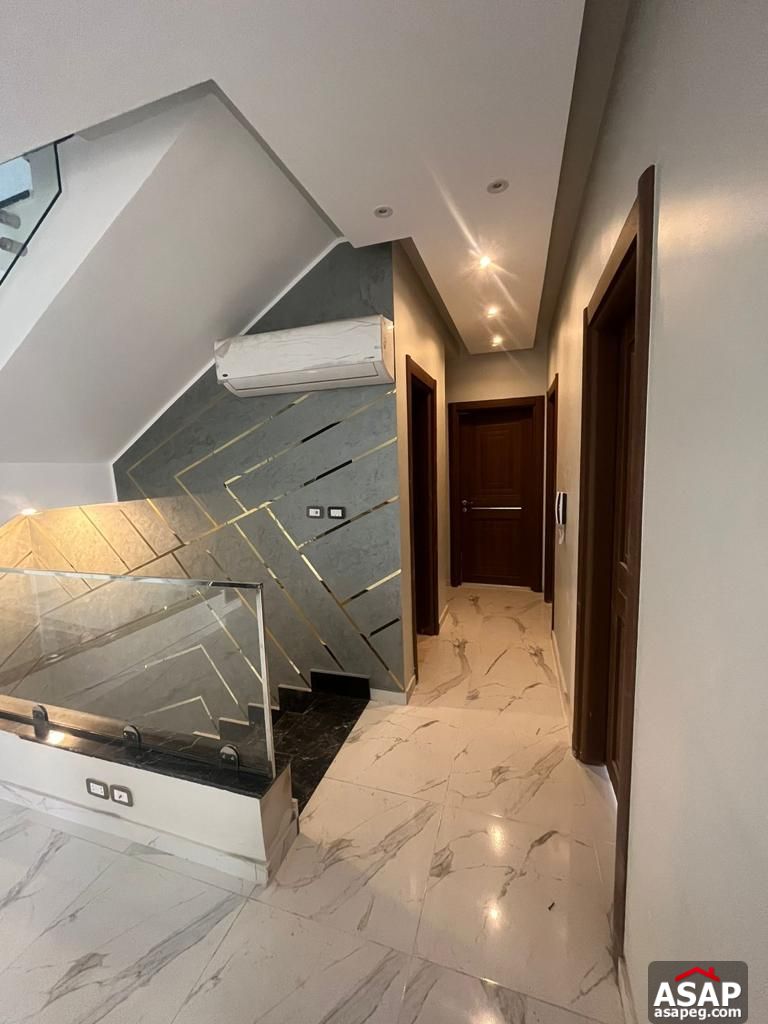 Triplex for Rent in Eastown Compound Triplex for Rent in Eastown Compound