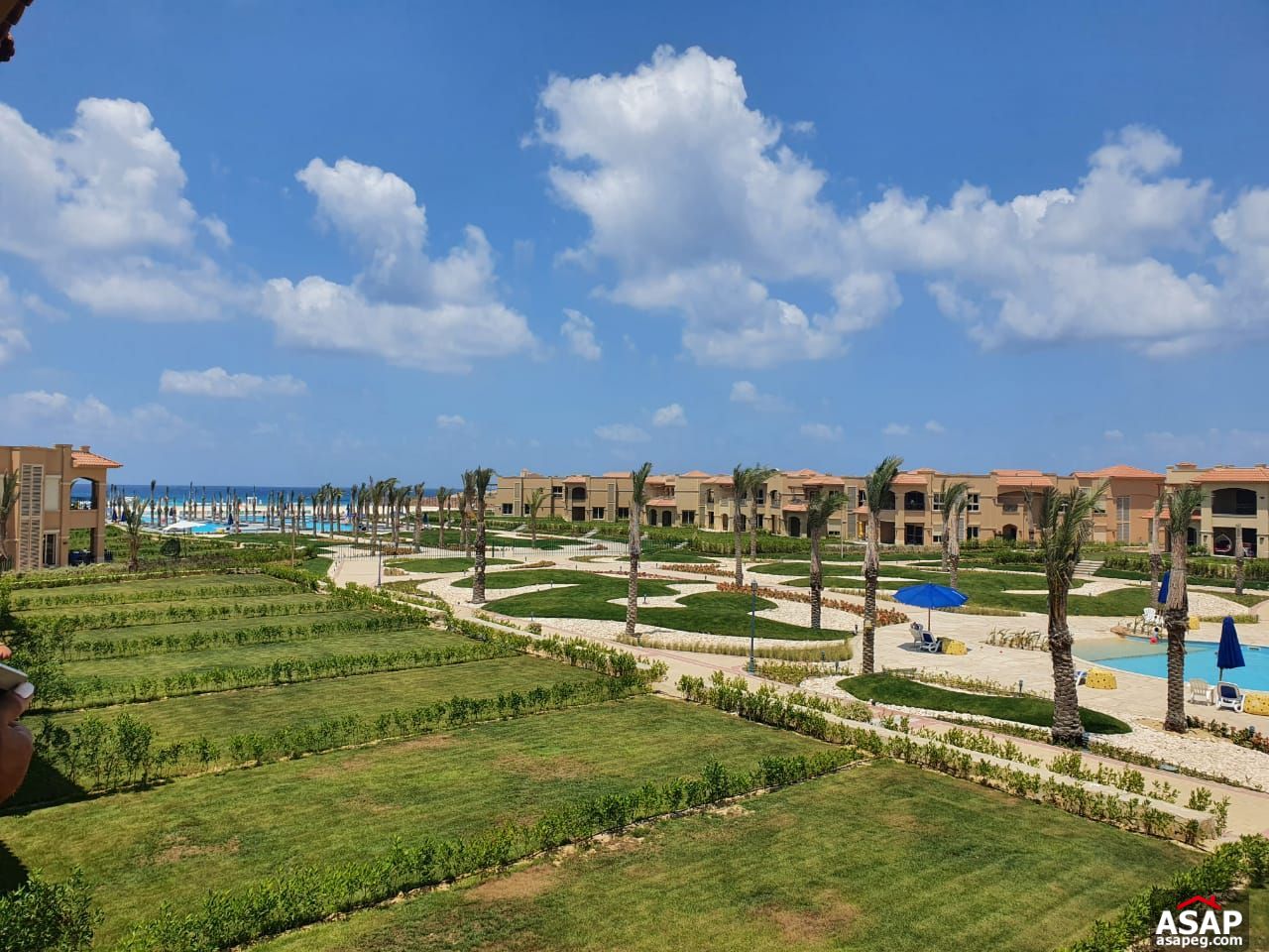 Twin House for Sale in La Vista Bay Twin House for Sale in La Vista Bay