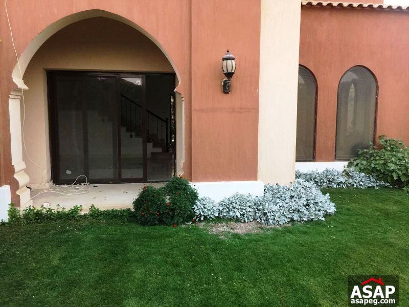 Villa with Big Garden for Rent in New Cairo