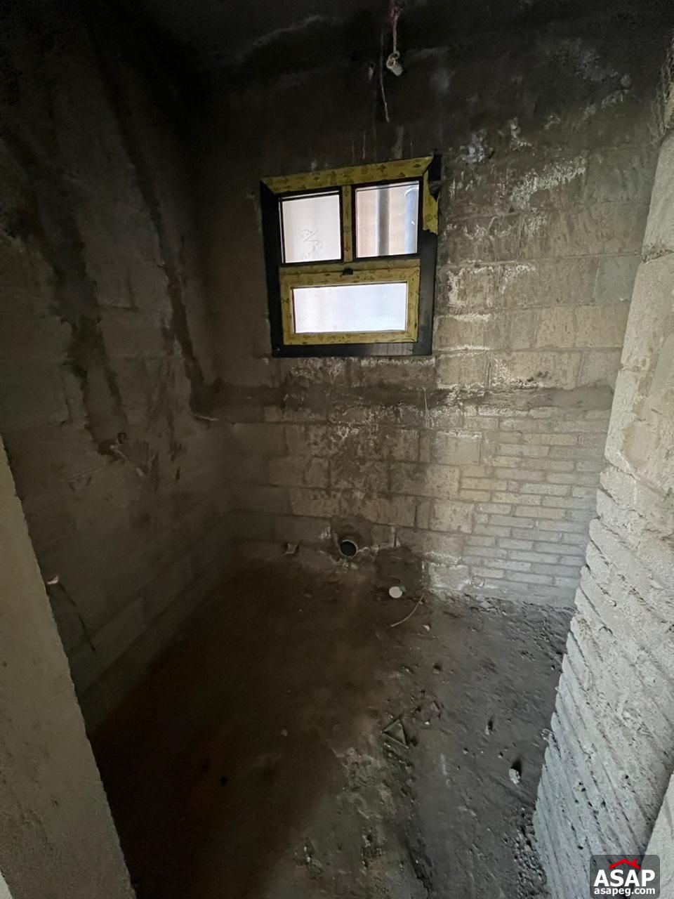 Ground Floor for Sale in Azad Compound