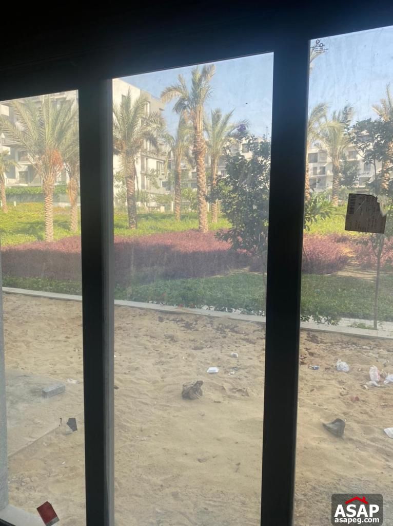 Duplex with Garden for Sale in Eastown