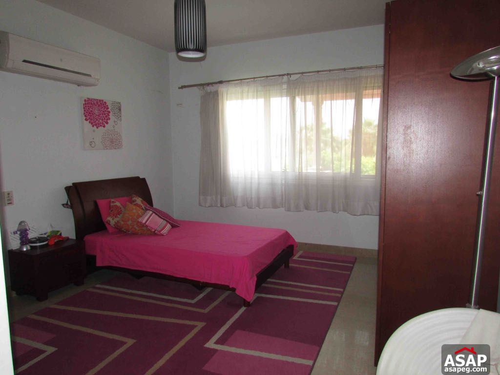 Stand Alone with Pool for Rent in Lake View Stand Alone with Pool for Rent in Lake View