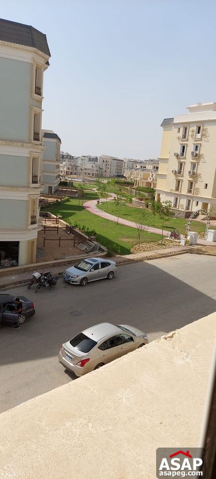 Apartment for Rent in Hyde Park Compound