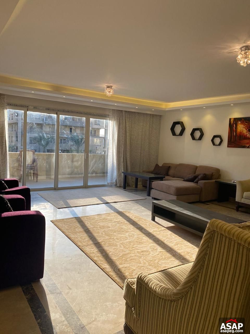 Apartment for Rent in the Square