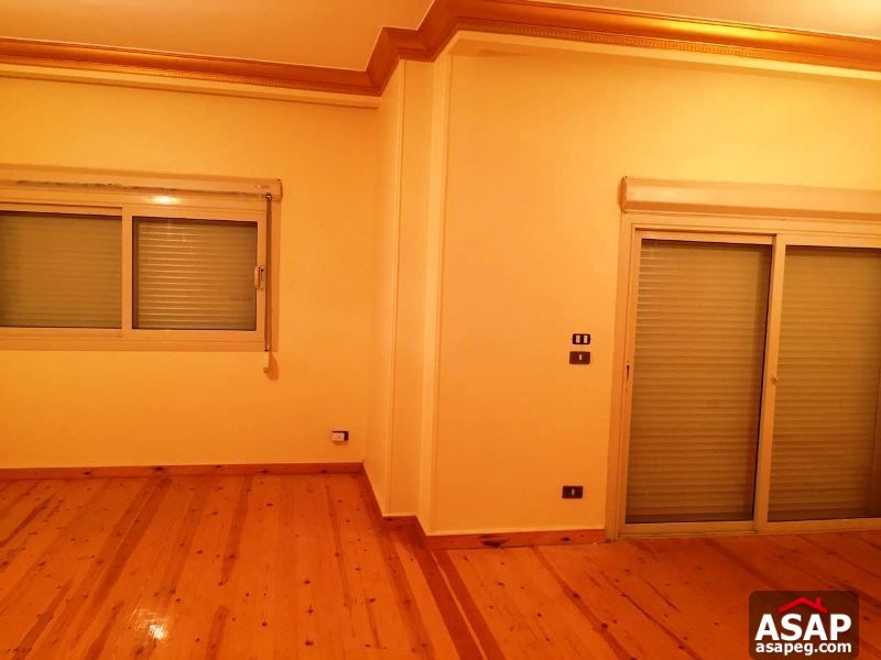 Villa for Rent in 6 October with a nice garden