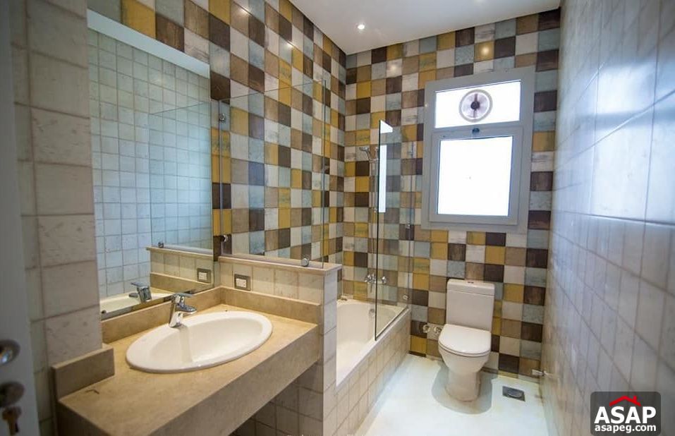 Duplex with Garden for Rent in Village Avenue Duplex with Garden for Rent in Village Avenue