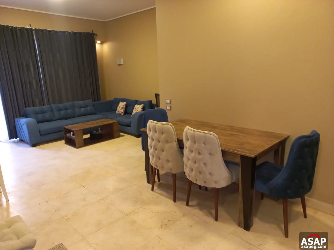 Studio with Garden for Sale in Village Gate Studio with Garden for Sale in Village Gate