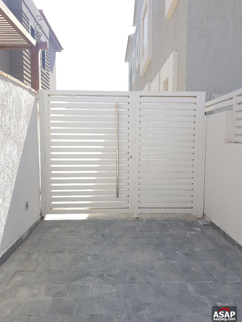 Furnished Basement for Rent in Lake View