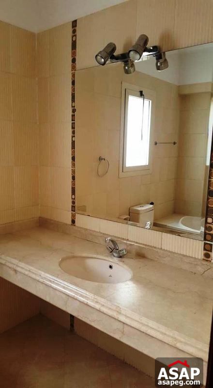 Villa for Rent in Sheikh Zayed