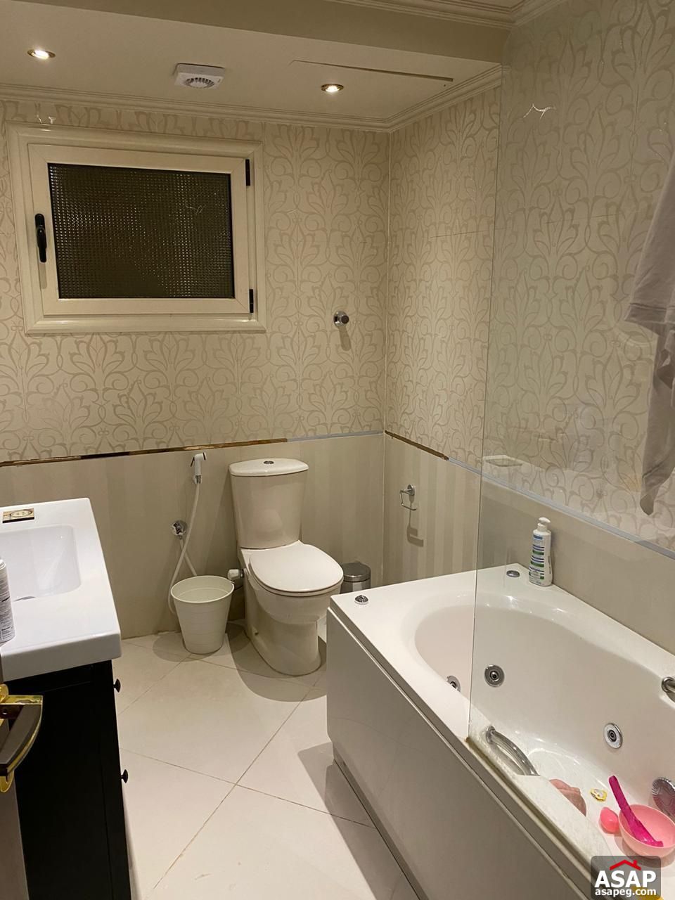 Stand ALone Villa for Sale in Zizinia Gardens