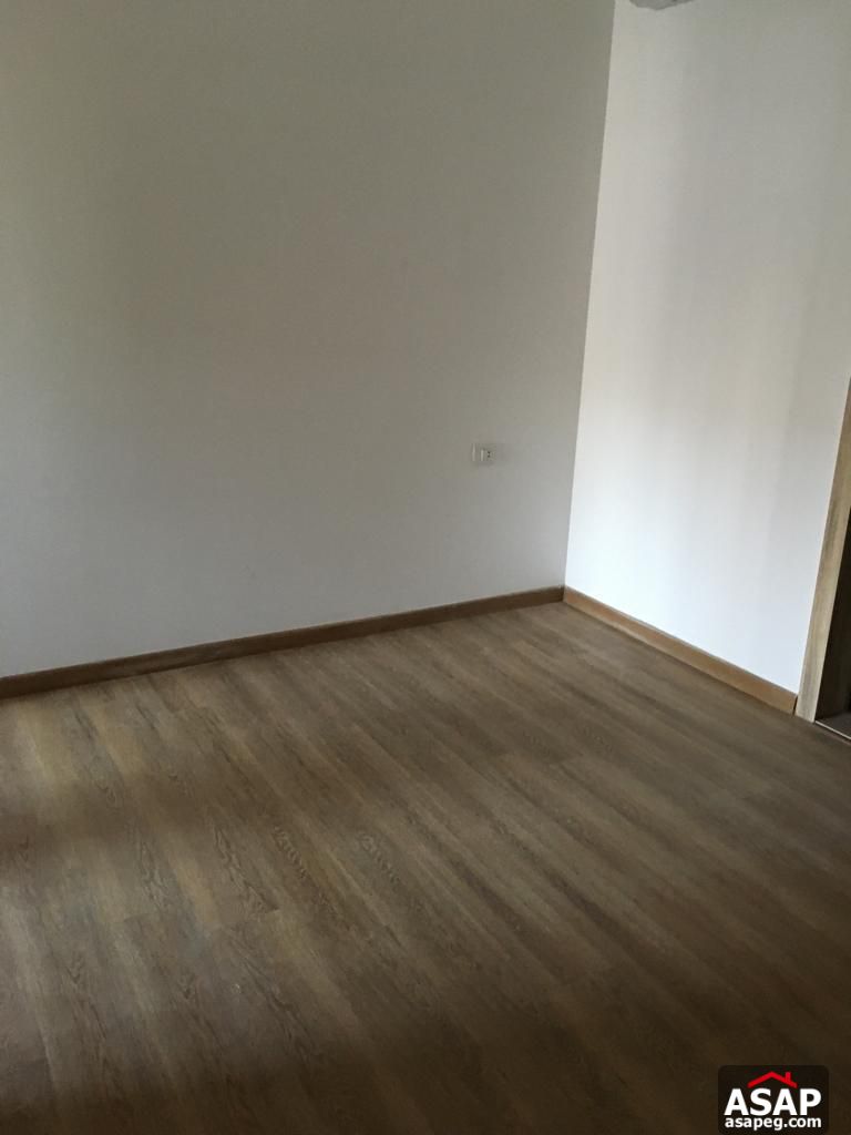 Semi Furnished Apartment for Rent in Fifth Square