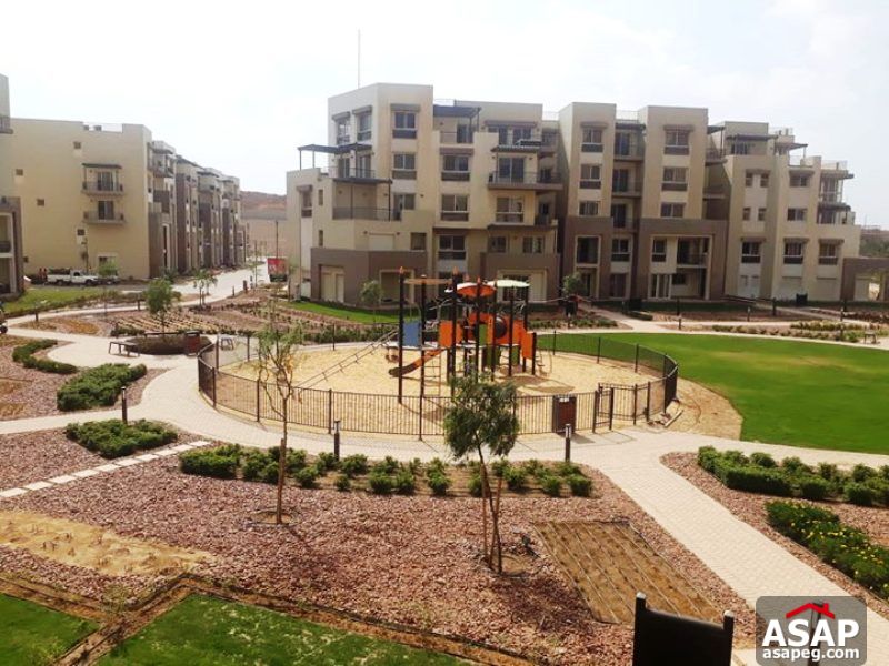 Duplex with Garden in Uptown Cairo