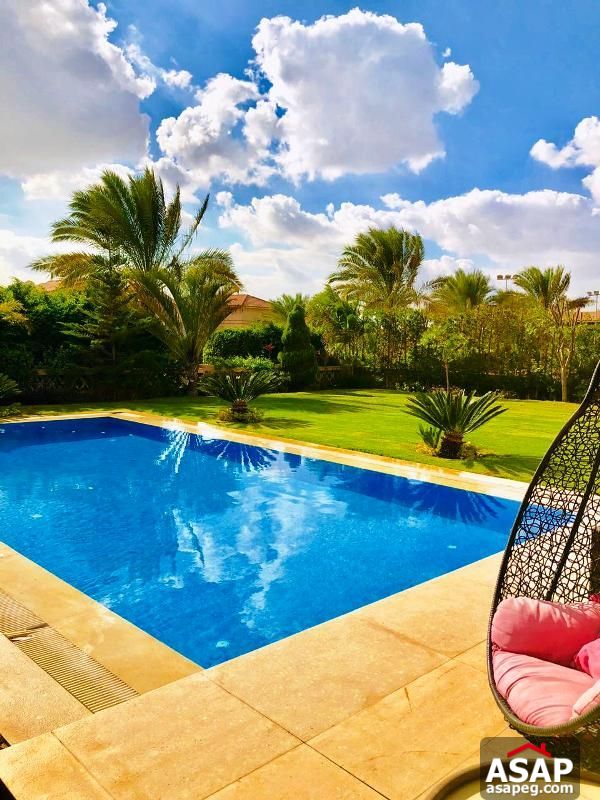 Luxury Villa for Rent in Swan Lake