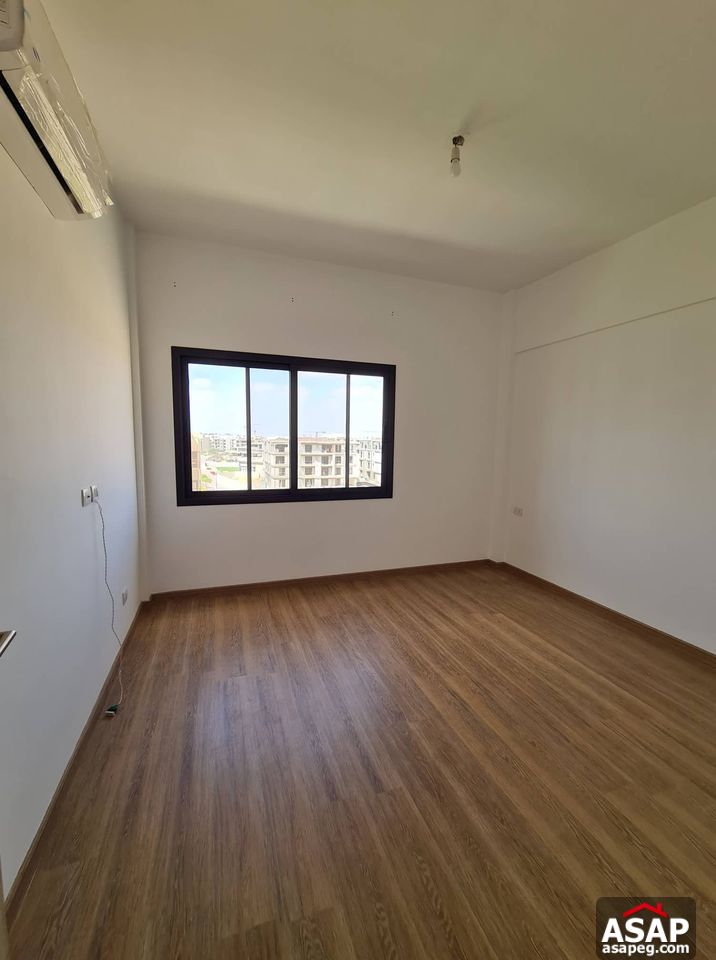 Penthouse for Rent in Fifth Square Compound