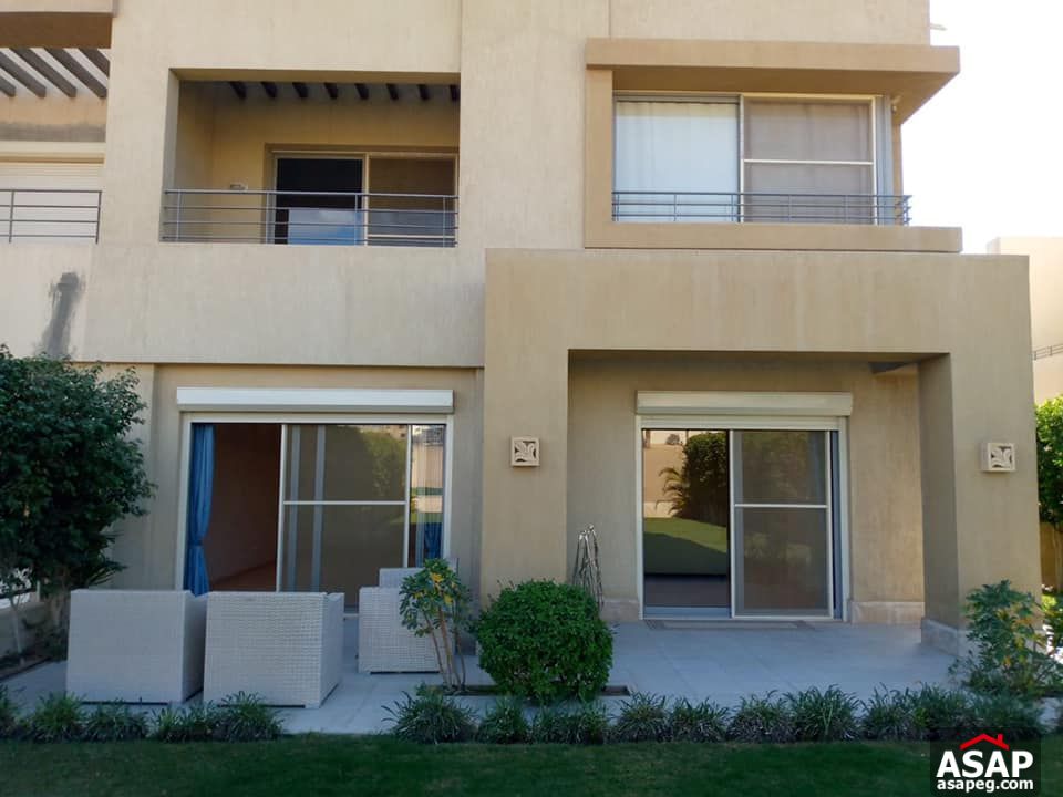 Twin House with Lake View for Sale in Palm Hills Golf View