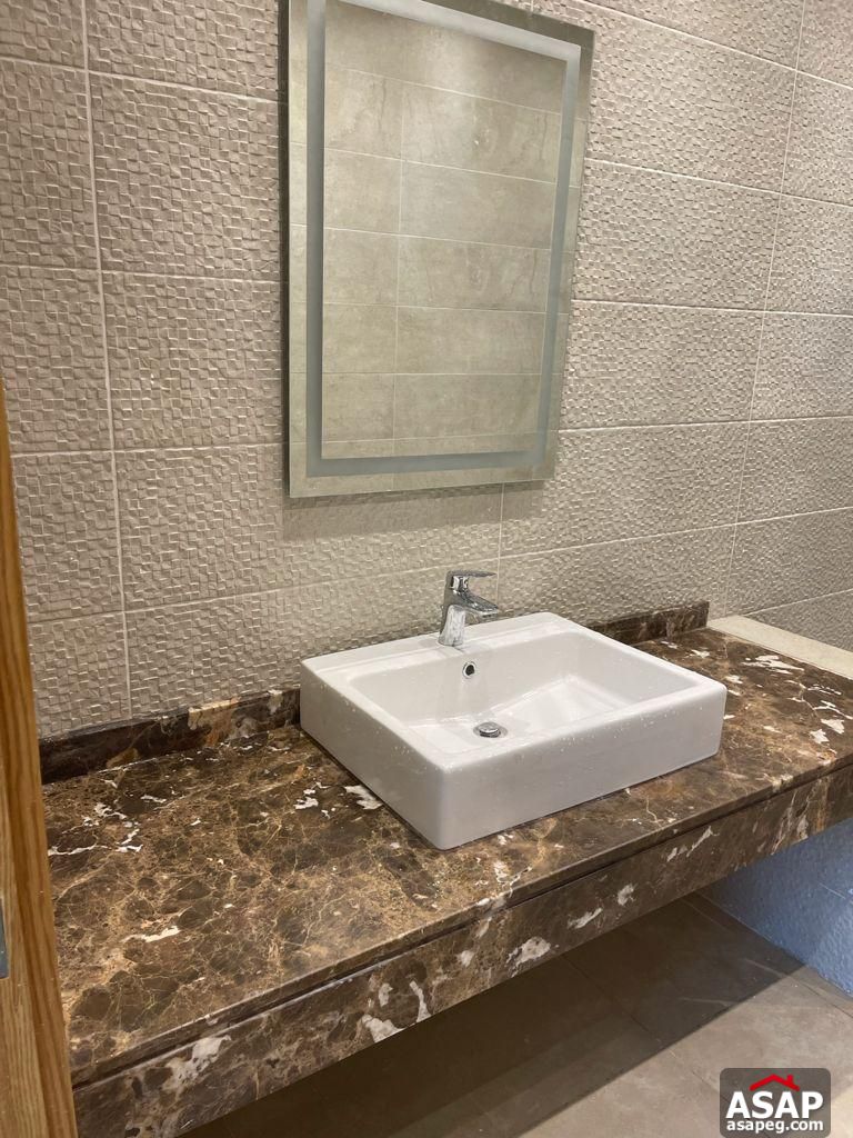 Semi Furnished Apartment for Rent in Eastown Semi Furnished Apartment for Rent in Eastown