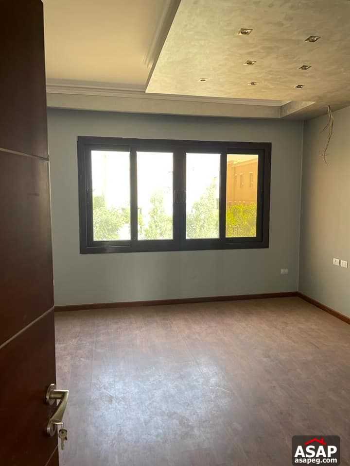 Villa for Rent in Mivida Emaar