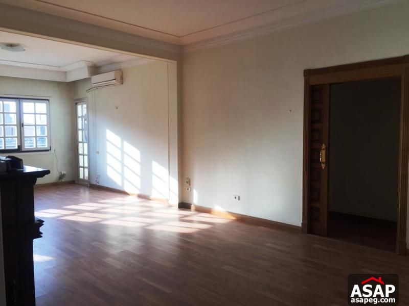 Flat with Nile View in Zamalek