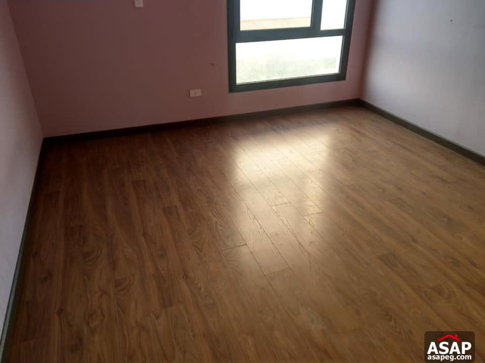 Apartment for Rent in Eastown Compoud