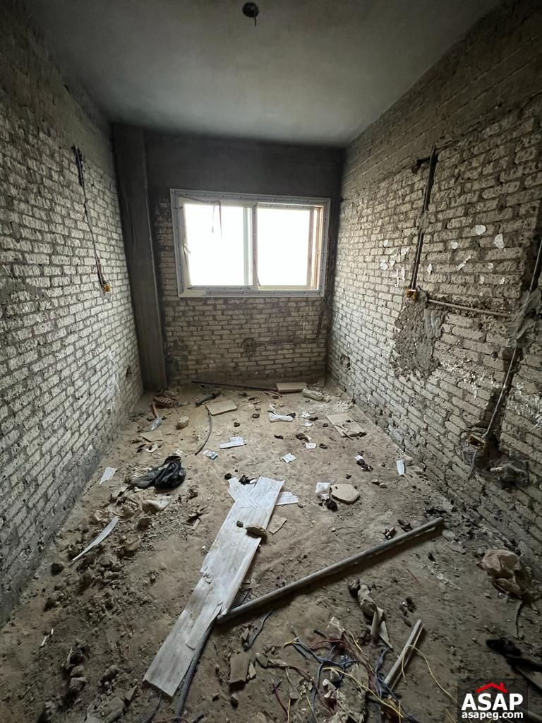 Ground Floor for Sale in Stone Residence