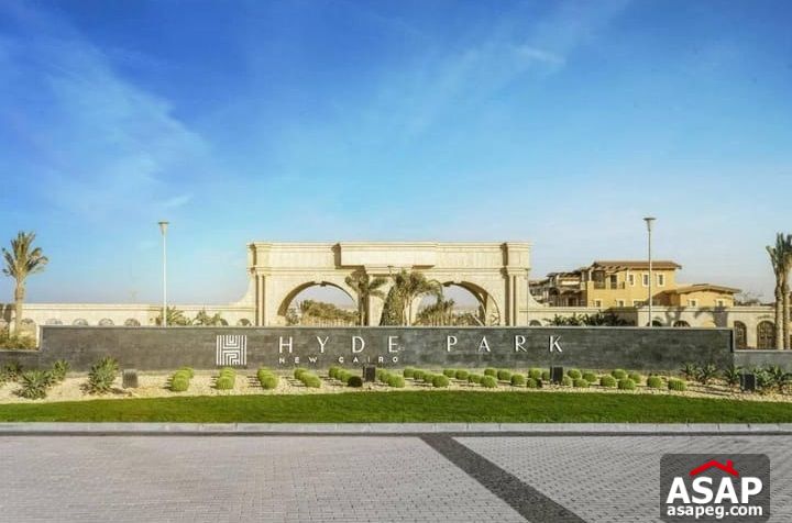 Town House Corner for Sale in Hyde Park Town House Corner for Sale in Hyde Park