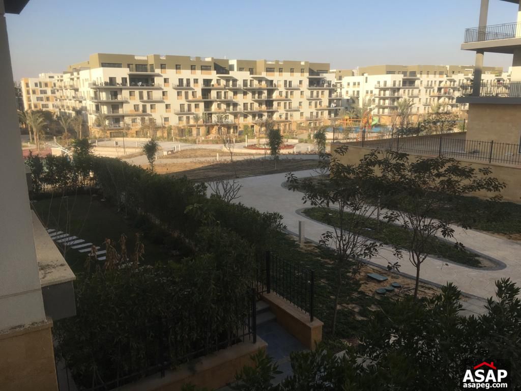 Apartment with Garden View in Eastown Apartment with Garden View in Eastown