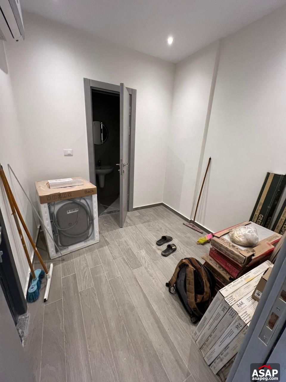 Apartment with Lake View for Rent in Lake View Residence Apartment with Lake View for Rent in Lake View Residence