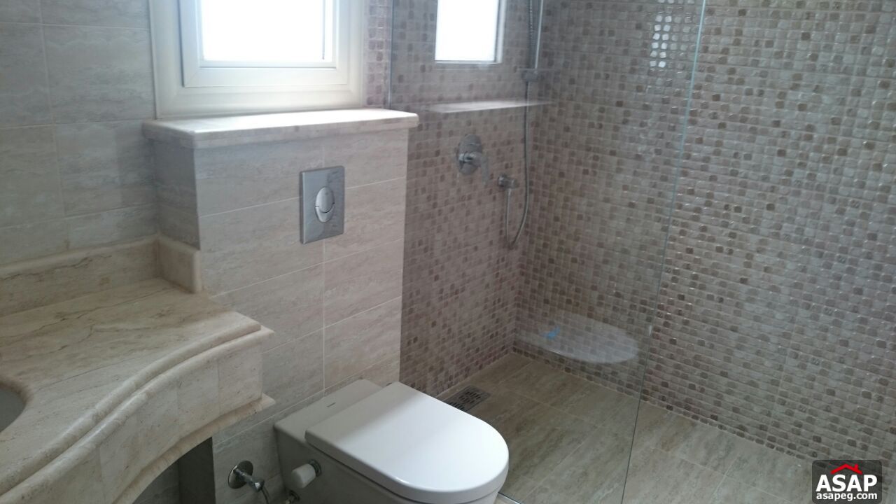 Twin House with Garden for Rent in Bellagio