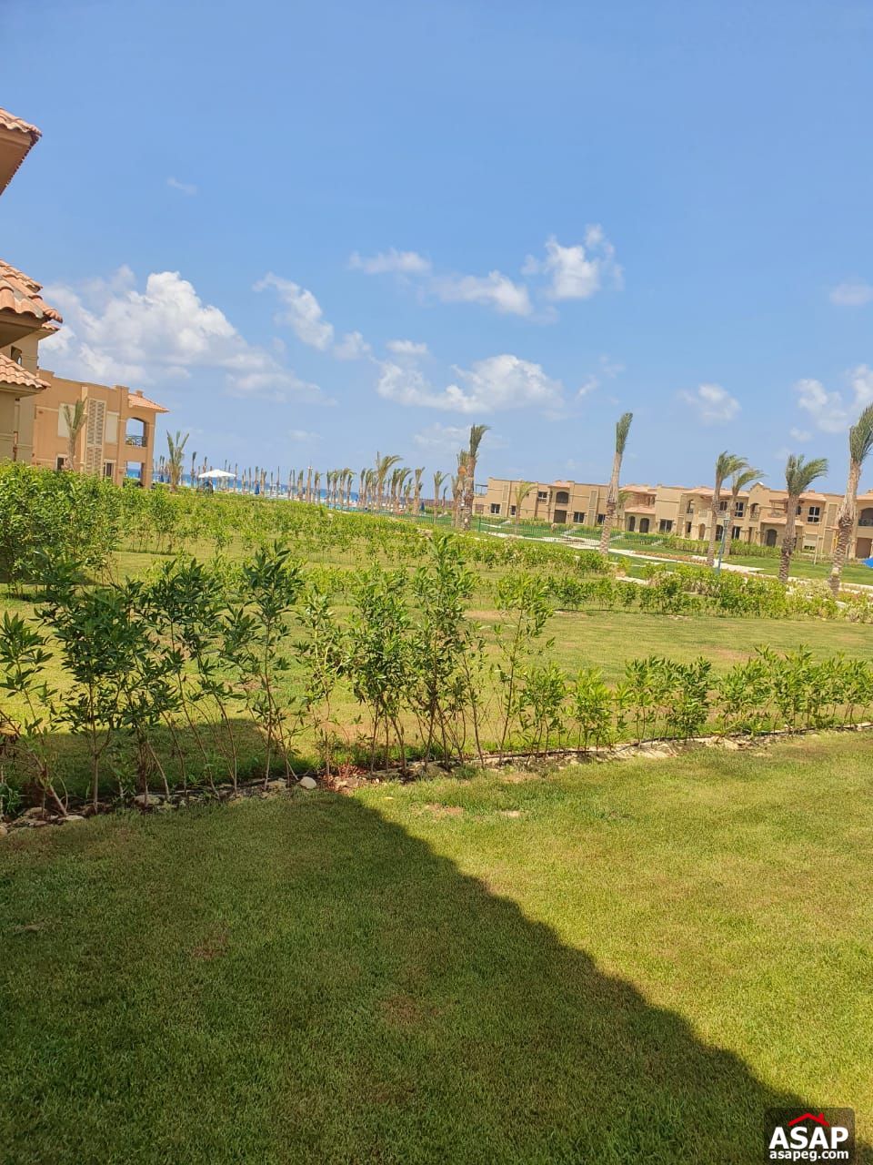 Twin House for Sale in La Vista Bay Twin House for Sale in La Vista Bay