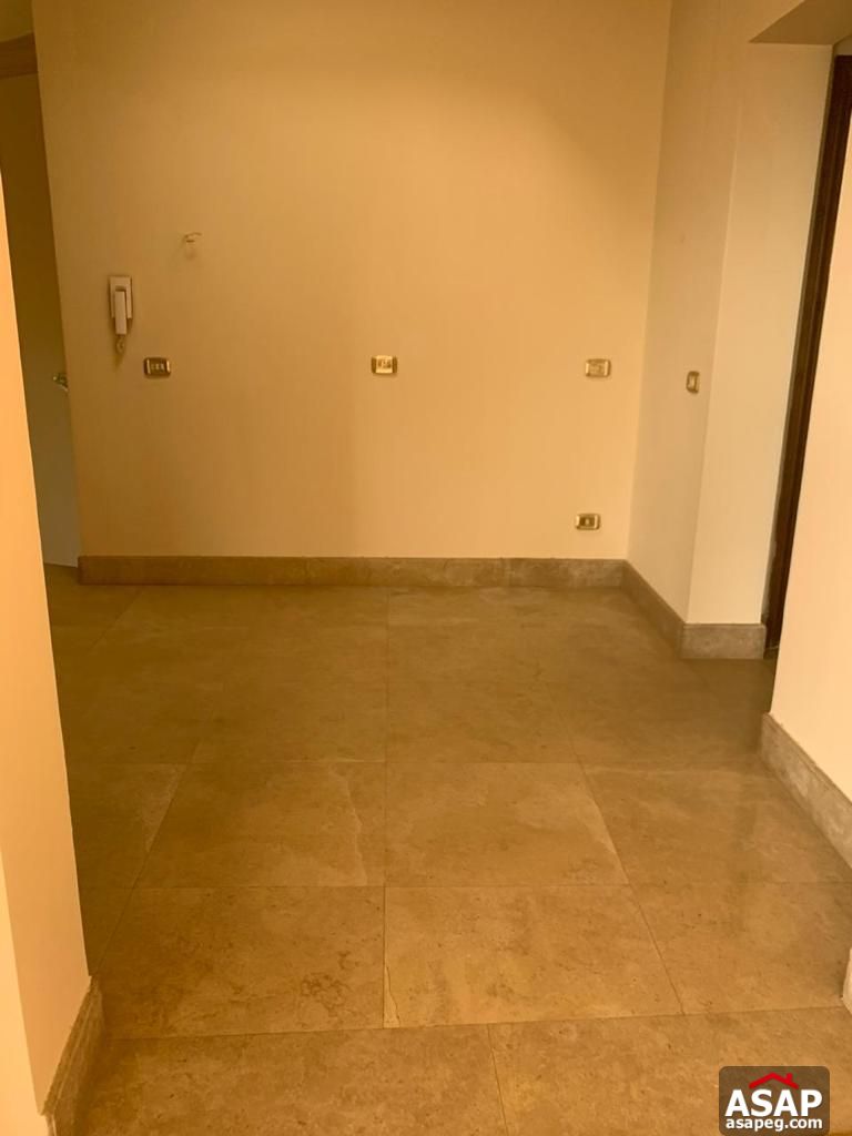 Stand Alone with Swimming Pool for Sale in Lake View Stand Alone with Swimming Pool for Sale in Lake View